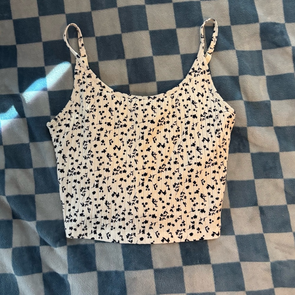 Old Navy Cropped floral tank top